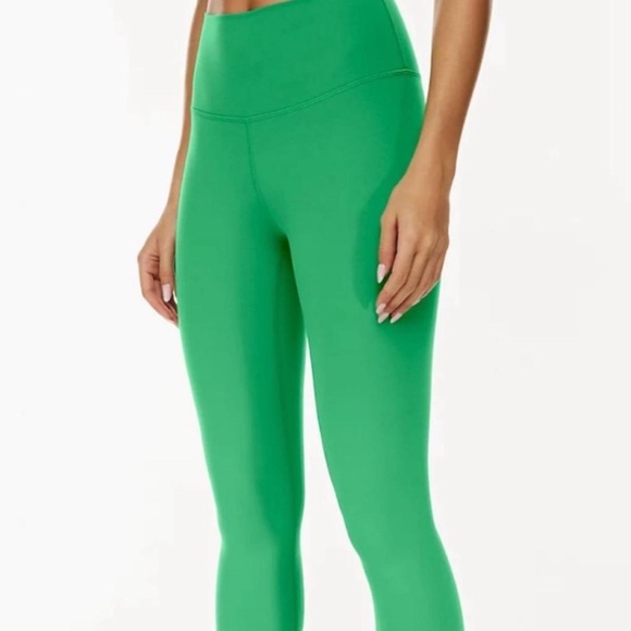 new artiza tna green leggings in the soft butter like material💚 - Picture 2 of 4